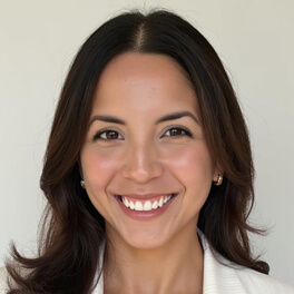 Tanya Fernandez headshot
