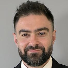Varand Khachadouri headshot